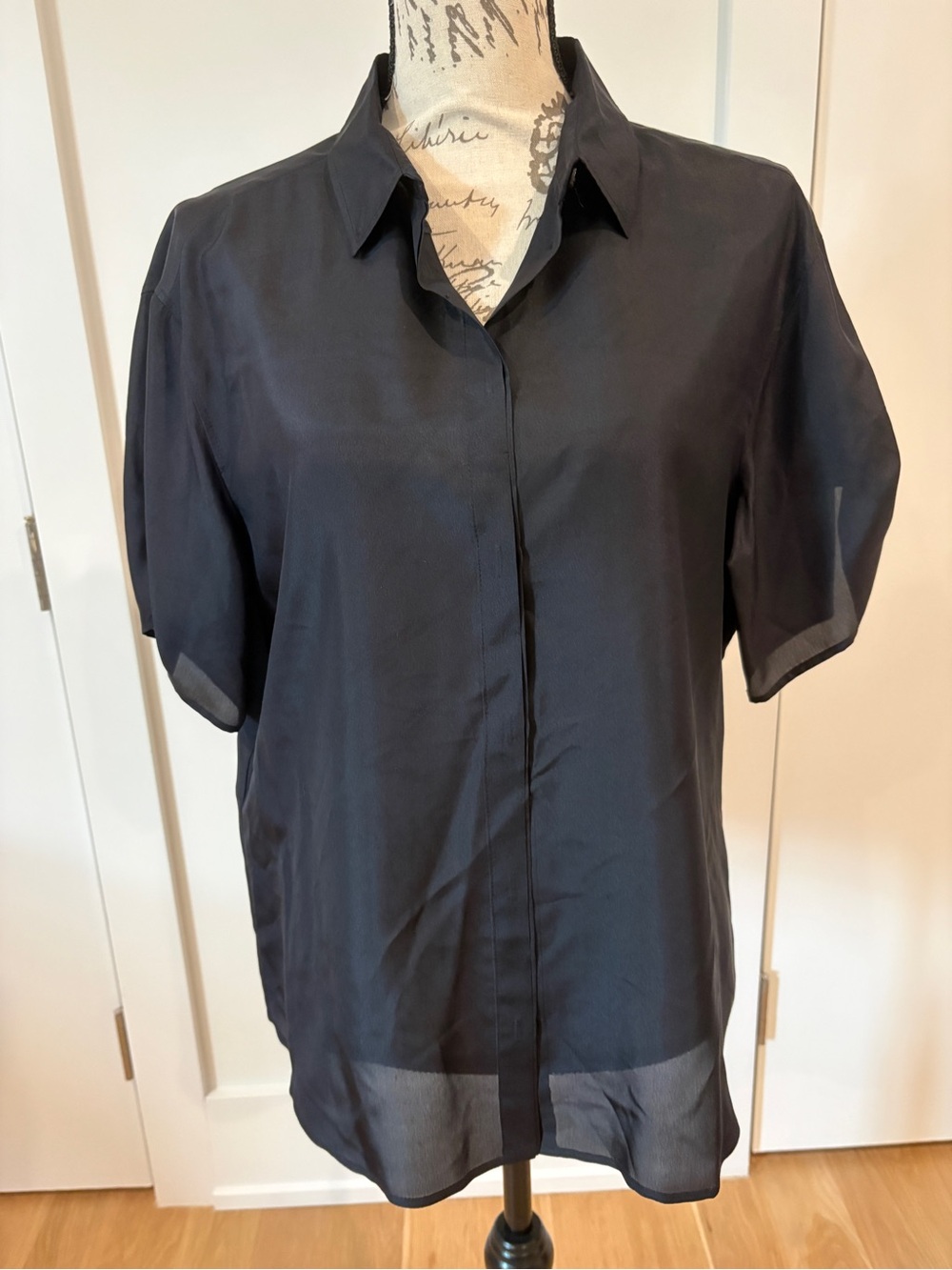 Hugo bus Silk short sleeve blouse large